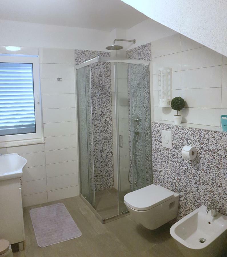 Villa Freya - Vacation House Slatine Εξωτερικό φωτογραφία